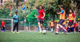 femmes faisant du sport