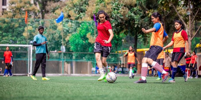 femmes faisant du sport